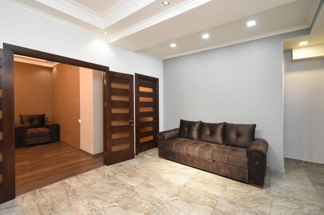 Malibu Apartamento Erevan Exterior foto